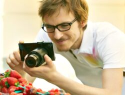 Sony QX10, Sensor Kamera Portabel 10x Zoom Ponsel Andalan Nonton Konser