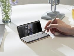 Tiga Fitur Multitasking Baru Galaxy Z Fold4 5G